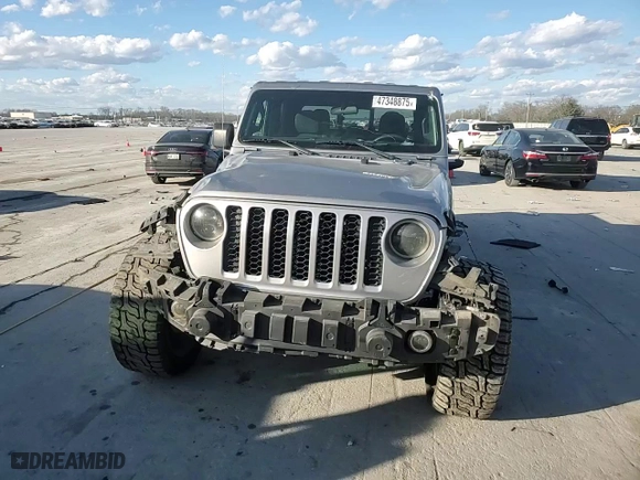 2020 Jeep Gladiator Sport S with VIN 1C6HJTAG9LL159395, listed as a Copart auction lot 47348875 with 135,095 mi miles and Salvage Title. Bid and sale history available at carsss.com. Image 11.