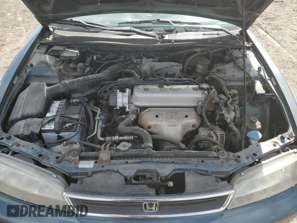 1996 Honda Accord Value with VIN 1HGCD5699TA207734, listed as a Copart auction lot 45049365 with 269,491 mi miles and Salvage Title. Bid and sale history available at DreamBid. Image 12.