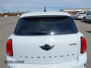 2016 MINI Countryman S with VIN WMWZC5C57GWU22015, listed as a IAAI auction lot 41806547 with 65,124 mi miles and . Bid and sale history available at DreamBid. Image 17.