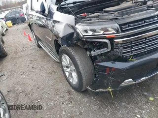 2023 Chevrolet Suburban Premier with VIN 1GNSKFKD5PR421523, listed as a IAAI auction lot 41120056 with 43,172 mi miles. Bid and sale history available at carsss.com. Image 6.