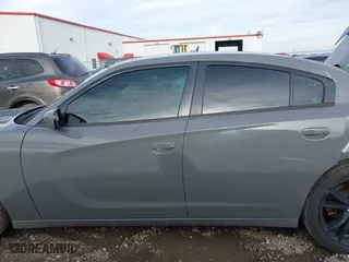 2017 Dodge Charger SE with VIN 2C3CDXBG8HH654518, listed as a IAAI auction lot 41471172 with 116,553 mi miles. Bid and sale history available at carsss.com. Image 14.