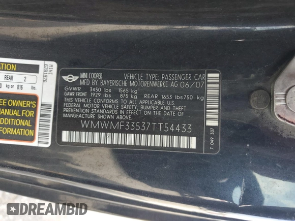 2007 MINI Hardtop z VIN WMWMF33537TT54433, wystawiony jako Copart lot #58813415 z przebiegiem 111 250 mil mil oraz Szkoda całkowita • Salvage title. Historia ofert i sprzedaży dostępna na DreamBid. Obrazek 12.