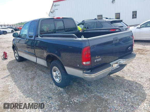 2000 Ford F-150 XL with VIN 1FTRX17W1YKA06683, listed as a IAAI auction lot 42118268 with 1 mi miles. Bid and sale history available at carsss.com. Image 3.