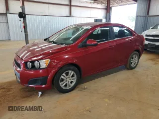 2015 Chevrolet Sonic LT z VIN 1G1JC5SH2F4217023, wystawiony jako Copart lot #56325445 z przebiegiem 151 565 mil mil oraz Szkoda całkowita • Salvage title. Historia ofert i sprzedaży dostępna na DreamBid. Obrazek 1.