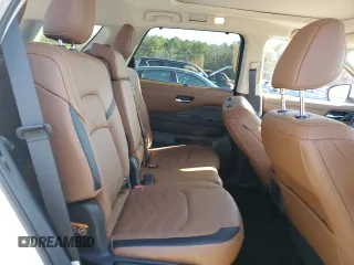 2024 Nissan Pathfinder Platinum with VIN 5N1DR3DG9RC307349, listed as a Copart auction lot 43464825 with 1,077 mi miles and Salvage title. Bid and sale history available at DreamBid. Image 11.