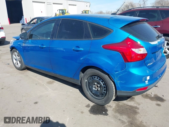 2012 Ford Focus SE z VIN 1FAHP3K29CL234239, wystawiony jako IAAI lot #41901941 z przebiegiem 186 526 mil mil oraz . Historia ofert i sprzedaży dostępna na DreamBid. Obrazek 3.