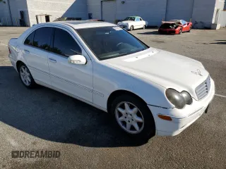 2001 Mercedes-Benz C 320 with VIN WDBRF64J91F094307, listed as a Copart auction lot 85820654 with 235,141 mi miles and Salvage Title. Bid and sale history available at DreamBid. Image 4.