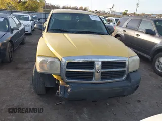 2006 Dodge Dakota ST with VIN 1D7HE22K26S702614, listed as a IAAI auction lot 40957687 with 241,007 mi miles and . Bid and sale history available at DreamBid. Image 12.