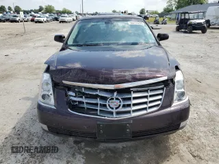 2008 Cadillac DTS 1SD z VIN 1G6KD57Y58U104142, wystawiony jako Copart lot #55274255 z przebiegiem 229 226 mil mil oraz Szkody całkowita. Historia ofert i sprzedaży dostępna na DreamBid. Obrazek 5.