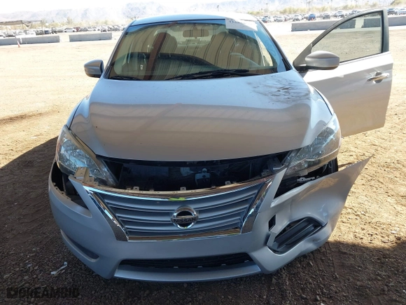 2013 Nissan Sentra SR with VIN 3N1AB7AP5DL635584, listed as a IAAI auction lot 41686634 with 137,203 mi miles. Bid and sale history available at carsss.com. Image 6.