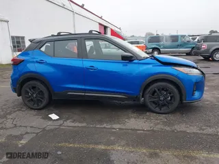 2022 Nissan Kicks SR with VIN 3N1CP5DVXNL507366, listed as a IAAI auction lot 41302567 with 43,268 mi miles. Bid and sale history available at carsss.com. Image 13.
