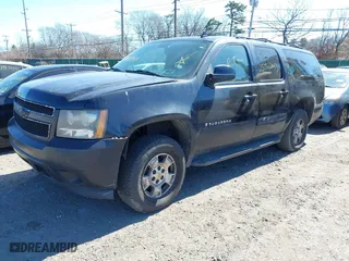 2009 Chevrolet Suburban LT w/1LT with VIN 1GNFK26309R273831, listed as a IAAI auction lot 41766177 with 999,999 mi miles. Bid and sale history available at carsss.com. Image 16.