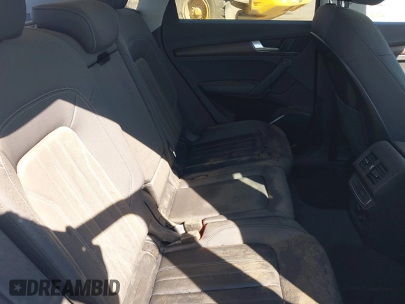 2021 Audi Q5 Premium with VIN WA1AAAFY6M2045811, listed as a IAAI auction lot 41750550 with 9,563 mi miles and . Bid and sale history available at DreamBid. Image 8.