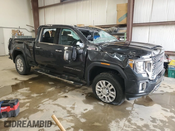 2021 GMC Sierra 3500HD Denali z VIN 1GT49WEYXMF261440, wystawiony jako Copart lot #43560575 z przebiegiem 83 839 mil mil oraz Szkoda całkowita • Salvage title. Historia ofert i sprzedaży dostępna na DreamBid. Obrazek 4.