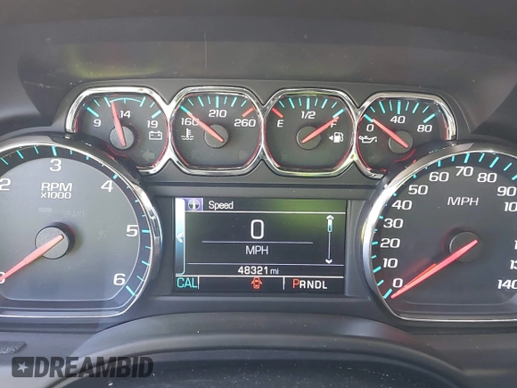 2018 Chevrolet Suburban LS z VIN 1GNSKGKC6JR150248, wystawiony jako IAAI lot #42219120 z przebiegiem 48 321 mil mil oraz . Historia ofert i sprzedaży dostępna na DreamBid. Obrazek 7.
