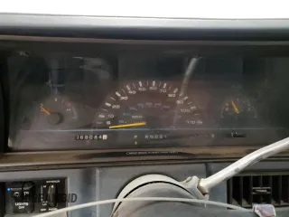 1996 Oldsmobile Cutlass Ciera with VIN 1G3AJ5547T6425095, listed as a Copart auction lot 44948715 with 168,084 mi miles and Salvage Title. Bid and sale history available at DreamBid. Image 9.