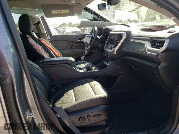 2020 GMC Acadia SLT with VIN 1GKKNMLS1LZ236143, listed as a Copart auction lot 32070621 with 10,445 mi miles and Non Repairable. Bid and sale history available at DreamBid. Image 5.