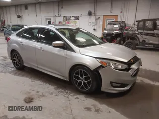 2015 Ford Focus SE с VIN 1FADP3F20FL291152, выставлен на аукционе IAAI как лот 40713232 с пробегом 68 807 миль миль и . История ставок и продаж доступна на DreamBid. Изображение 1.