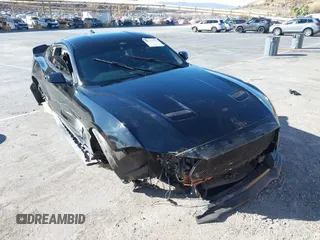 2022 Ford Mustang GT with VIN 1FA6P8CF9N5109304, listed as a IAAI auction lot 41377722 with 41,005 mi miles. Bid and sale history available at carsss.com. Image 1.