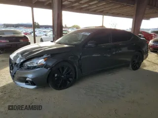 2022 Nissan Altima SR with VIN 1N4BL4CV8NN311996, listed as a Copart auction lot 44832225 with 30,976 mi miles and Salvage Title. Bid and sale history available at DreamBid. Image 1.