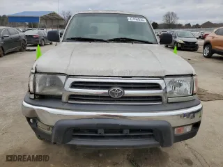 2000 Toyota 4Runner with VIN JT3GM84R8Y0055256, listed as a Copart auction lot 47456935 with 284,211 mi miles and Clean Title. Bid and sale history available at carsss.com. Image 5.