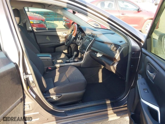 2015 Toyota Camry XLE with VIN 4T4BF1FK9FR447421, listed as a IAAI auction lot 41803147 with 109,026 mi miles. Bid and sale history available at carsss.com. Image 5.