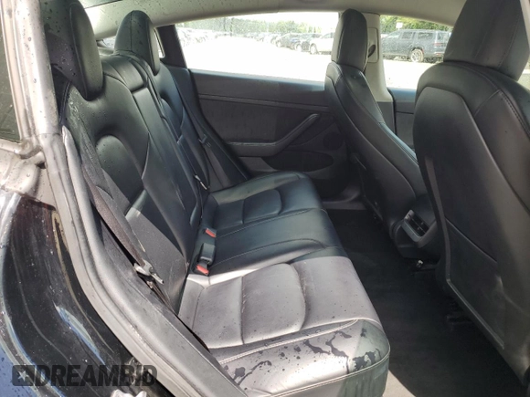2022 Tesla Model 3 z VIN 5YJ3E1EA7NF185338, wystawiony jako Copart lot #57221875 z przebiegiem 134 215 mil mil oraz Szkoda całkowita • Salvage title. Historia ofert i sprzedaży dostępna na DreamBid. Obrazek 10.