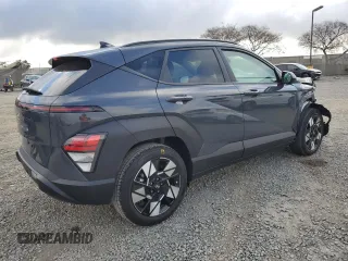 2024 Hyundai Kona SEL with VIN KM8HB3AB2RU095418, listed as a Copart auction lot 50947045 with 10,372 mi miles and Salvage Title. Bid and sale history available at carsss.com. Image 3.