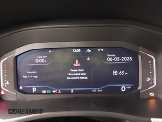2023 Volkswagen Atlas SE с VIN 1V2KR2CA1PC545467, выставлен на аукционе IAAI как лот 42485832 с пробегом 45 315 миль миль и . История ставок и продаж доступна на DreamBid. Изображение 7.