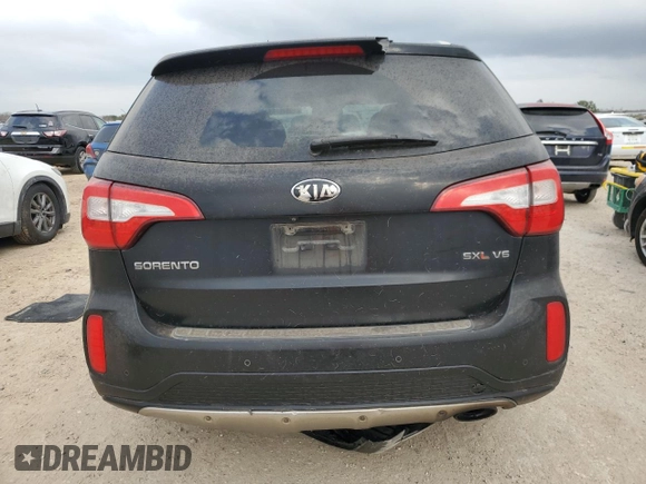 2015 Kia Sorento SX with VIN 5XYKW4A79FG634727, listed as a Copart auction lot 45992275 with 131,375 mi miles and Clean Title. Bid and sale history available at carsss.com. Image 6.