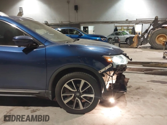 2019 Nissan Rogue SL with VIN 5N1AT2MV6KC784646, listed as a IAAI auction lot 41359980 with 99,507 mi miles. Bid and sale history available at carsss.com. Image 19.