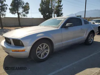 2005 Ford Mustang Deluxe with VIN 1ZVFT80N955168643, listed as a Copart auction lot 62854705 with 132,806 mi miles and Salvage title. Bid and sale history available at DreamBid. Image 1.