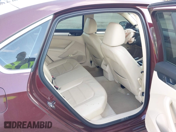 2012 Volkswagen Passat SE с VIN 1VWBH7A3XCC079924, выставлен на аукционе IAAI как лот 42333339 с пробегом 108 173 миль миль и . История ставок и продаж доступна на DreamBid. Изображение 8.