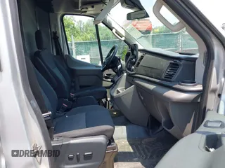 2021 Ford Transit z VIN 1FTYE1CG8MKA98319, wystawiony jako IAAI lot #42265312 z przebiegiem 85 302 mil mil oraz . Historia ofert i sprzedaży dostępna na DreamBid. Obrazek 5.