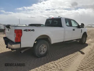 2020 Ford F-250 XL z VIN 1FT7X2B64LEC47102, wystawiony jako Copart lot #46455255 z przebiegiem 138 569 mil mil oraz Czysty tytuł • Clean title. Historia ofert i sprzedaży dostępna na DreamBid. Obrazek 3.