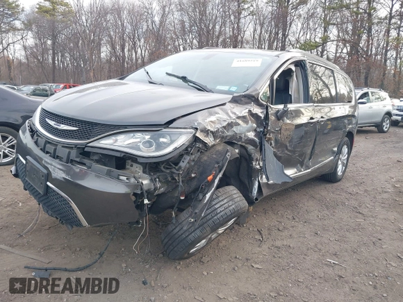 2018 Chrysler Pacifica Touring L Plus z VIN 2C4RC1EG9JR234929, wystawiony jako IAAI lot #41889519 z przebiegiem 87 924 mil mil oraz . Historia ofert i sprzedaży dostępna na DreamBid. Obrazek 16.