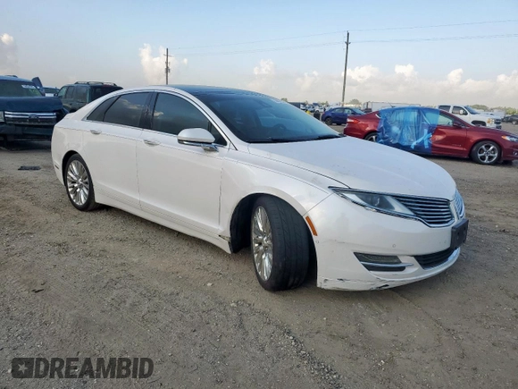 2014 Lincoln MKZ with VIN 3LN6L2GK4ER811632, listed as a Copart auction lot 59675525 with 143,230 mi miles and Salvage title. Bid and sale history available at DreamBid. Image 4.