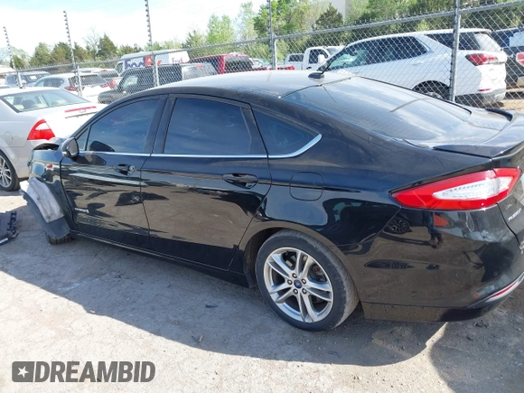 2016 Ford Fusion SE Hybrid с VIN 3FA6P0LU4GR204062, выставлен на аукционе IAAI как лот 42041634 с пробегом 138 876 миль миль и . История ставок и продаж доступна на DreamBid. Изображение 15.
