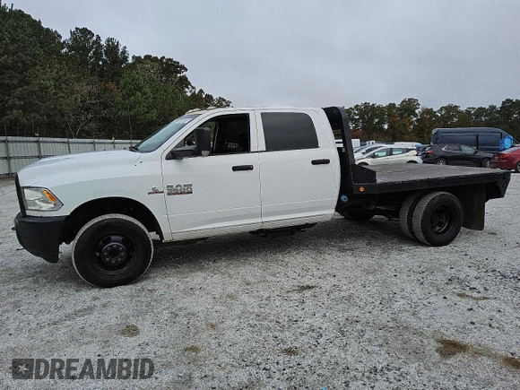 2018 Ram 3500 Tradesman z VIN 3C7WRTCL6JG335982, wystawiony jako Copart lot #78133674 z przebiegiem 407 016 mil mil oraz Czysty tytuł • Clean title. Historia ofert i sprzedaży dostępna na DreamBid. Obrazek 1.