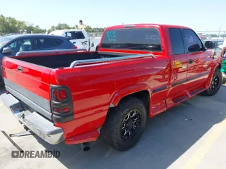 1999 Dodge 1500 z VIN 1B7HC13Z3XJ522717, wystawiony jako IAAI lot #41990467 z przebiegiem 146 472 mil mil oraz . Historia ofert i sprzedaży dostępna na DreamBid. Obrazek 4.
