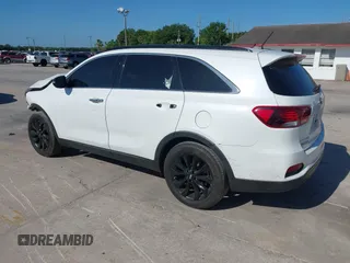 2020 Kia Sorento LX V6 with VIN 5XYPG4A56LG655600, listed as a IAAI auction lot 41971459 with 66,449 mi miles. Bid and sale history available at carsss.com. Image 3.