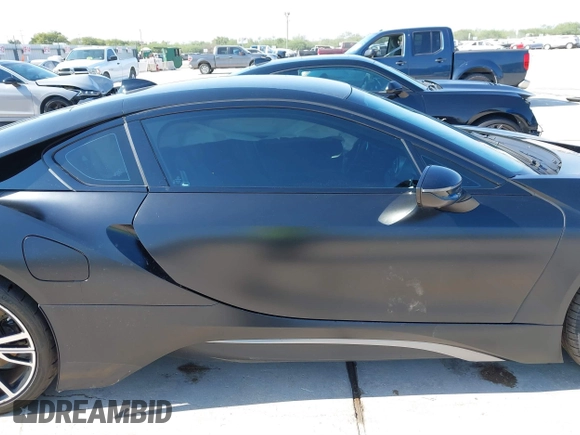 2017 BMW i8 with VIN WBY2Z2C36HV676644, listed as a IAAI auction lot 40525323 with 29,962 mi miles. Bid and sale history available at carsss.com. Image 14.