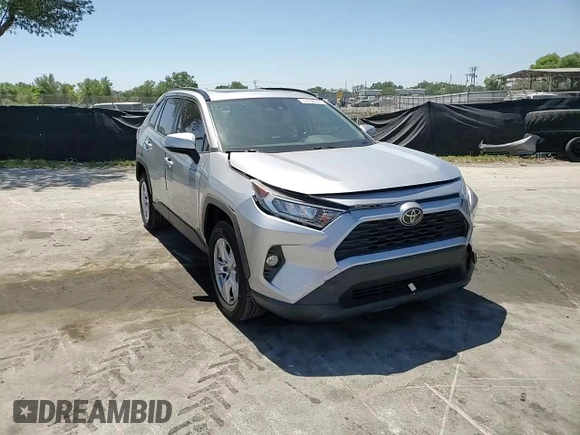 2019 Toyota RAV4 XLE with VIN JTMW1RFV3KD038428, listed as a Copart auction lot 53186505 with 60,927 mi miles and Salvage Title. Bid and sale history available at carsss.com. Image 12.
