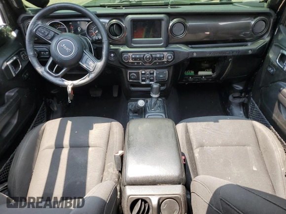 2020 Jeep Wrangler Unlimited Sport Altitude with VIN 1C4HJXDG2LW102854, listed as a Copart auction lot 60245695 with 134,575 mi miles and Non repairable. Bid and sale history available at DreamBid. Image 8.