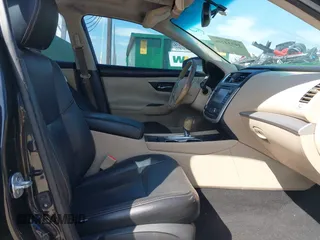 2016 Nissan Altima SV with VIN 1N4AL3AP3GC229411, listed as a IAAI auction lot 39734206 with 109,105 mi miles and . Bid and sale history available at DreamBid. Image 5.