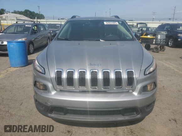 2016 Jeep Cherokee Sport with VIN 1C4PJMAB7GW203347, listed as a Copart auction lot 62055885 with 87,083 mi miles and Salvage title. Bid and sale history available at DreamBid. Image 5.