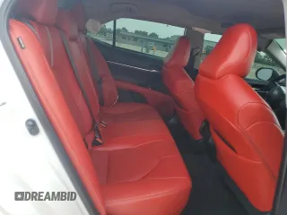 2022 Toyota Camry XSE z VIN 4T1K61AK7NU710392, wystawiony jako Copart lot #55486215 z przebiegiem 49 732 mil mil oraz Szkoda całkowita • Salvage title. Historia ofert i sprzedaży dostępna na DreamBid. Obrazek 10.