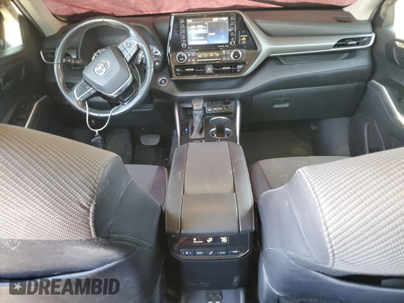 2020 Toyota Highlander LE z VIN 5TDBZRBH4LS511959, wystawiony jako Copart lot #53354555 z przebiegiem 99 381 mil mil oraz Szkoda całkowita • Salvage title. Historia ofert i sprzedaży dostępna na DreamBid. Obrazek 8.