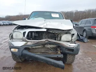 2003 Toyota Tacoma PreRunner with VIN 5TESN92N63Z259362, listed as a IAAI auction lot 41654013 with 125,230 mi miles. Bid and sale history available at carsss.com. Image 6.