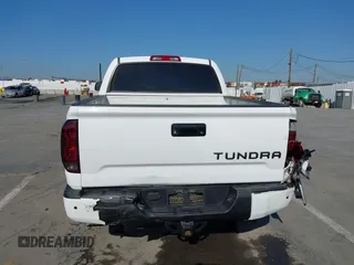 2018 Toyota Tundra 2WD SR5 with VIN 5TFEM5F11JX128585, listed as a IAAI auction lot 41965169 with 83,149 mi miles. Bid and sale history available at carsss.com. Image 16.